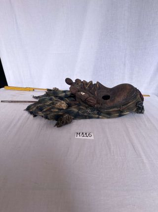 Máscara tribal africana vintage madera