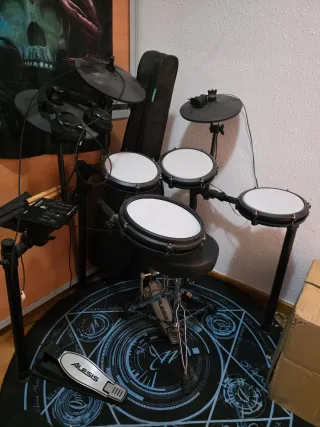 Batería Electrónica Alesis Nitro Max