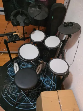 Batería Electrónica Alesis Nitro Max