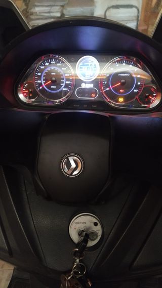 Moto Sym Maxsym 600i