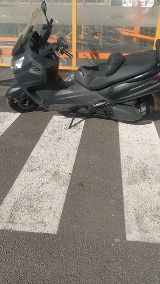 Moto Sym Maxsym 600i