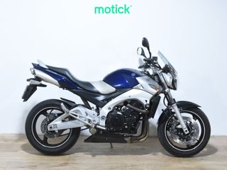 SUZUKI GSR 600