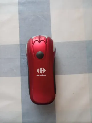 Linterna Carrefour Roja y Plateada