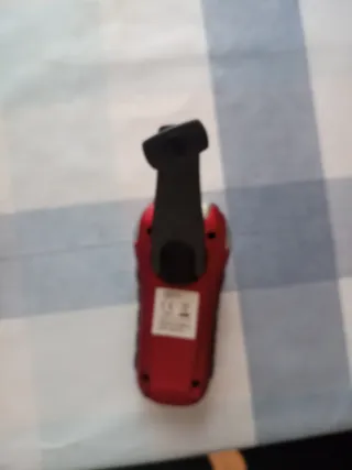 Linterna Carrefour Roja y Plateada