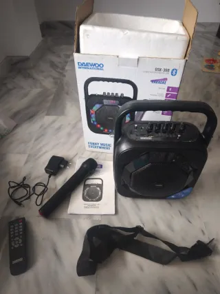 Karaoke Daewoo DSK-360 Bluetooth con Micrófono
