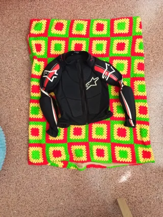 Peto ALPINESTARS Bionic Plus Negro Rojo Talla L