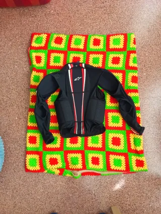 Peto ALPINESTARS Bionic Plus Negro Rojo Talla L