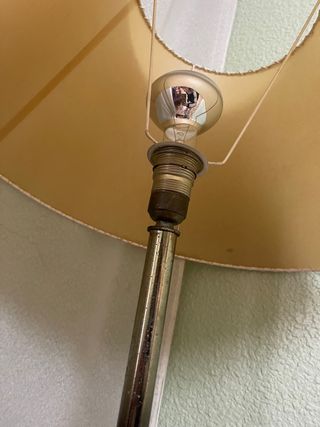 Lámpara de pie vintage metal y papel