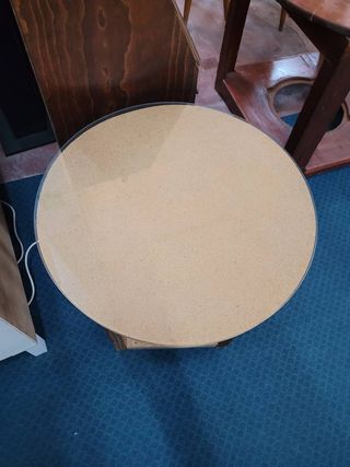 MESA CAMILLA CON LÁMPARA