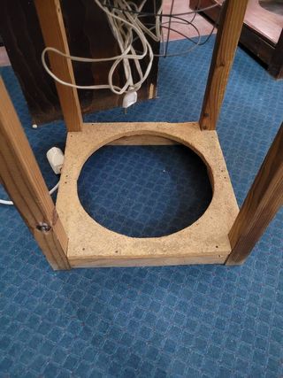 MESA CAMILLA CON LÁMPARA