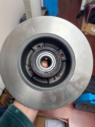 Disco de Freno Brembo con Rodamiento trasero