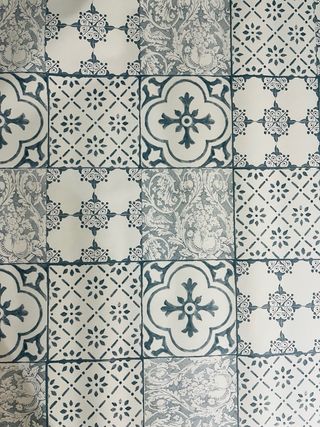 Papel pintado de 10m. Azulejos azules