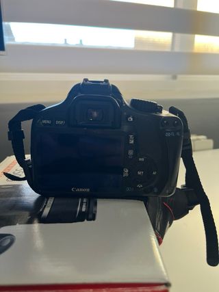 Canon EOS 550D Kit EF-S 18-55 IS