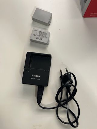 Canon EOS 550D Kit EF-S 18-55 IS