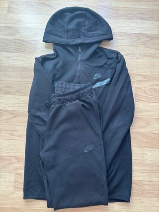 Conjunto chándal Nike negro
