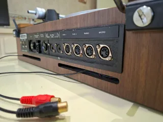 Receiver Cosmo F6890 Stereo Quadrosound Tocadiscos