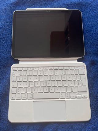 iPad 10ª Gen 256GB + Teclado y Lápiz