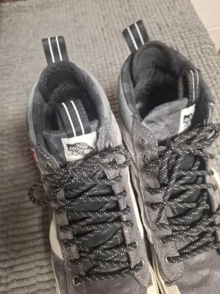 Zapatillas Vans Sk8-hi Mte-2 Gris