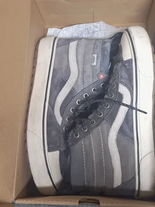 Zapatillas Vans Sk8-hi Mte-2 Gris