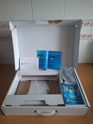 PS4 (PlayStation 4) Negra