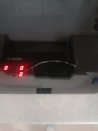 Placa de inducción Bosch (cristal roto)