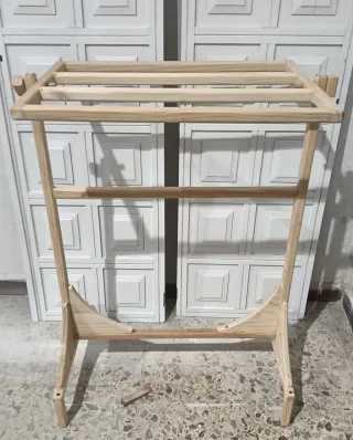 Toallero de madera para baño
