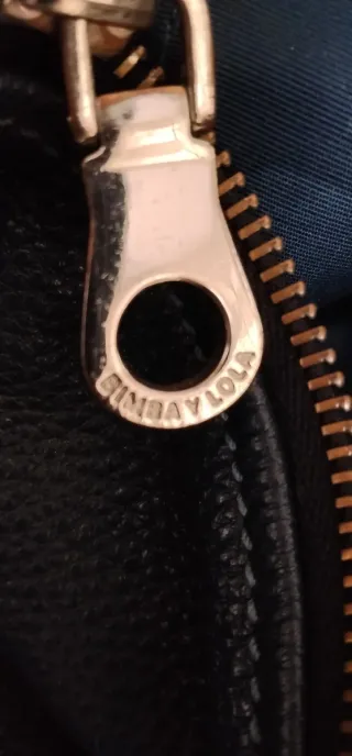 Bolso Piel Azul Marino Bimba y Lola Azul. Bowling.