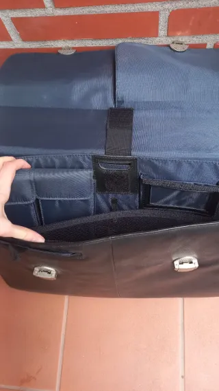 Cartera Cartapacio Cuero Negra