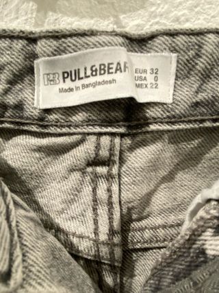 Vaqueros anchos grises Pull&Bear talla 32