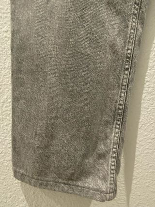 Vaqueros anchos grises Pull&Bear talla 32