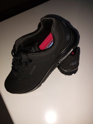 Zapatillas Skechers Hombre Negro Casi Nuevas