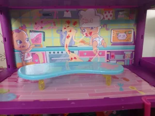 Casita The Bellies con Muñeca y Biberón