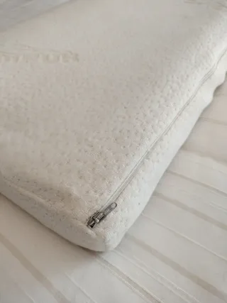 Almohada ergonómica beige