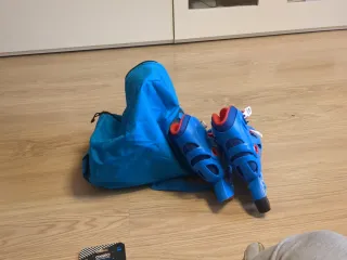 Patines 32-34 y Protecciones 6-10 años