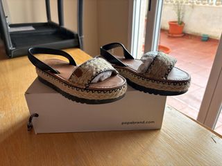 Sandalias Popa Beige y Negro