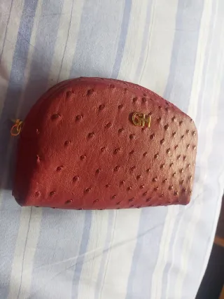 Bolso y neceser granate