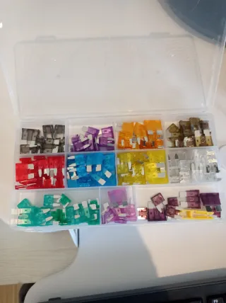 180 fusibles de coche validos para todas las marca