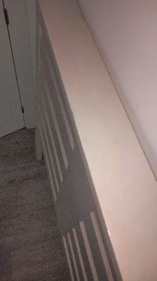 Cabecero de madera beige