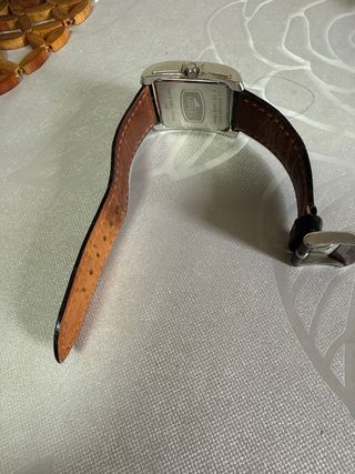 Reloj Lotus Negro y Plateado