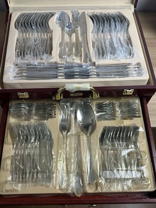 Cubertería Retier 75pz Bañada en Oro 24k