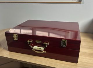 Cubertería Retier 75pz Bañada en Oro 24k