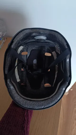 Casco multiusos negro