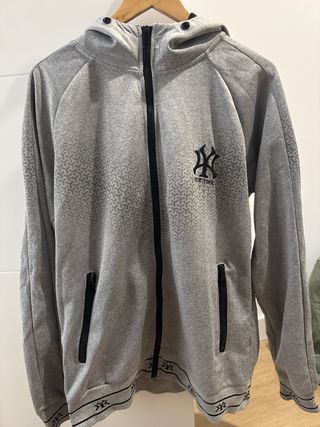 Sudadera New York Yankees Gris