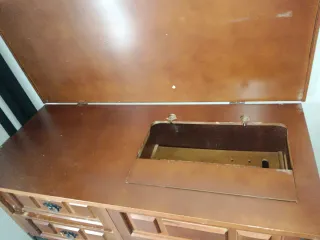 Mueble Singer Madera y Metal