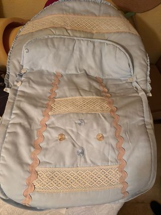 Funda Maxi-Cosi Azul con Encaje