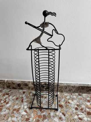 Porta CD's de metal negro