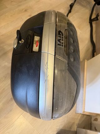 Baúl Givi V46 Monokey Suzuki Bandit 650 k7