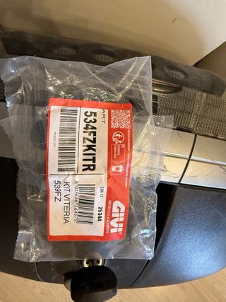 Baúl Givi V46 Monokey Suzuki Bandit 650 k7