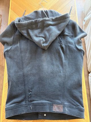 Chaqueta Hollister Negra con Capucha Talla S