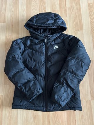 Abrigo Nike Niño Talla XL, (1,58-1,70 cm).